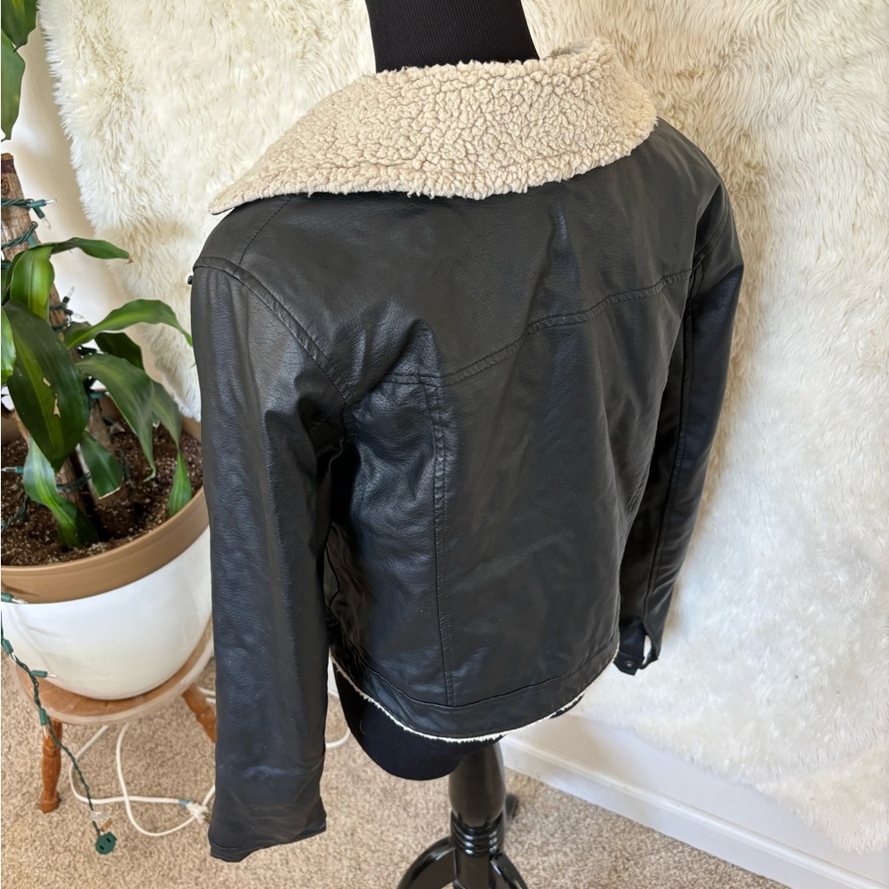 Jacket - Picture 6 of 8